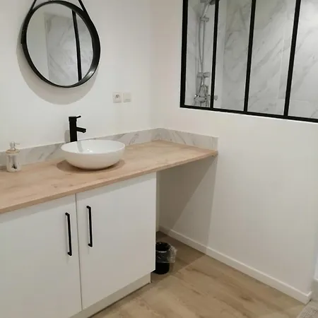 Petite Maison De Bourg *