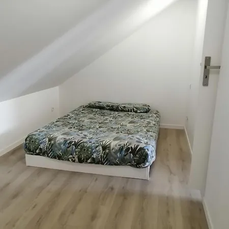 Petite Maison De Bourg Le Bourgneuf-la-Foret