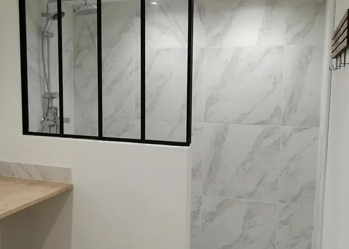 Petite Maison De Bourg Le Bourgneuf-la-Foret