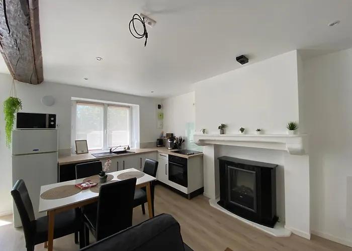 Petite Maison De Bourg *